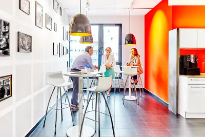 Privates Büro in Frankfurt am Main-Nord-West, 14 m², bis 2 Personen - 4