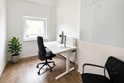 Büro in Berlin-Bezirk Friedrichshain-Kreuzberg, 16 m², bis 3 Personen - 5