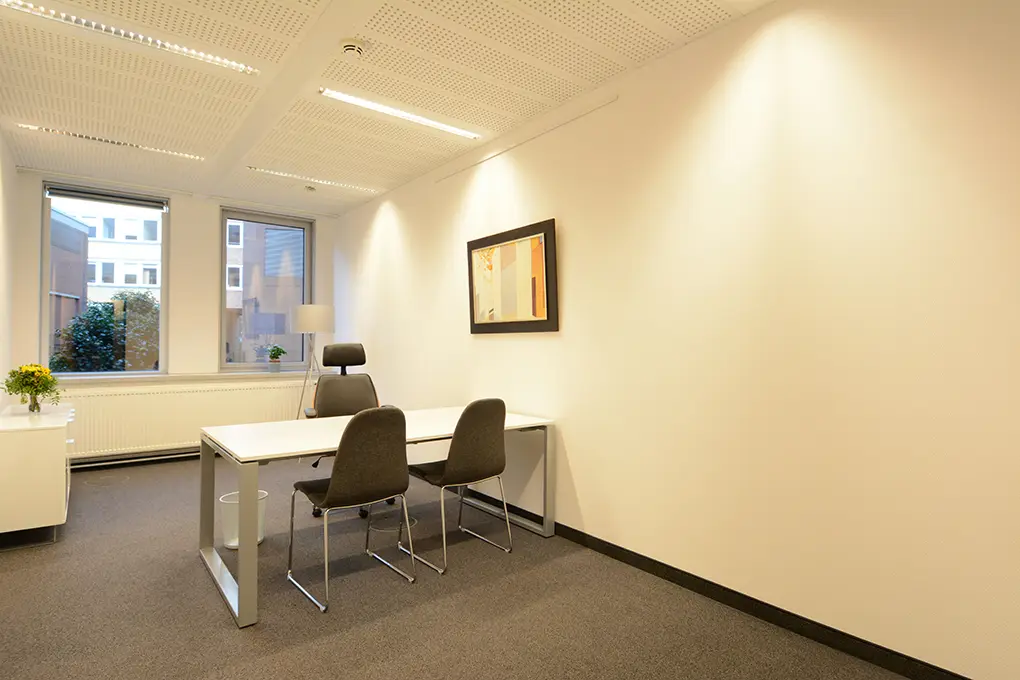 Privates Büro für bis zu 3 Personen