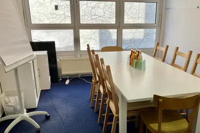Voll ausgestattete Büroräume im Graefekiez in Kreuzberg - 4