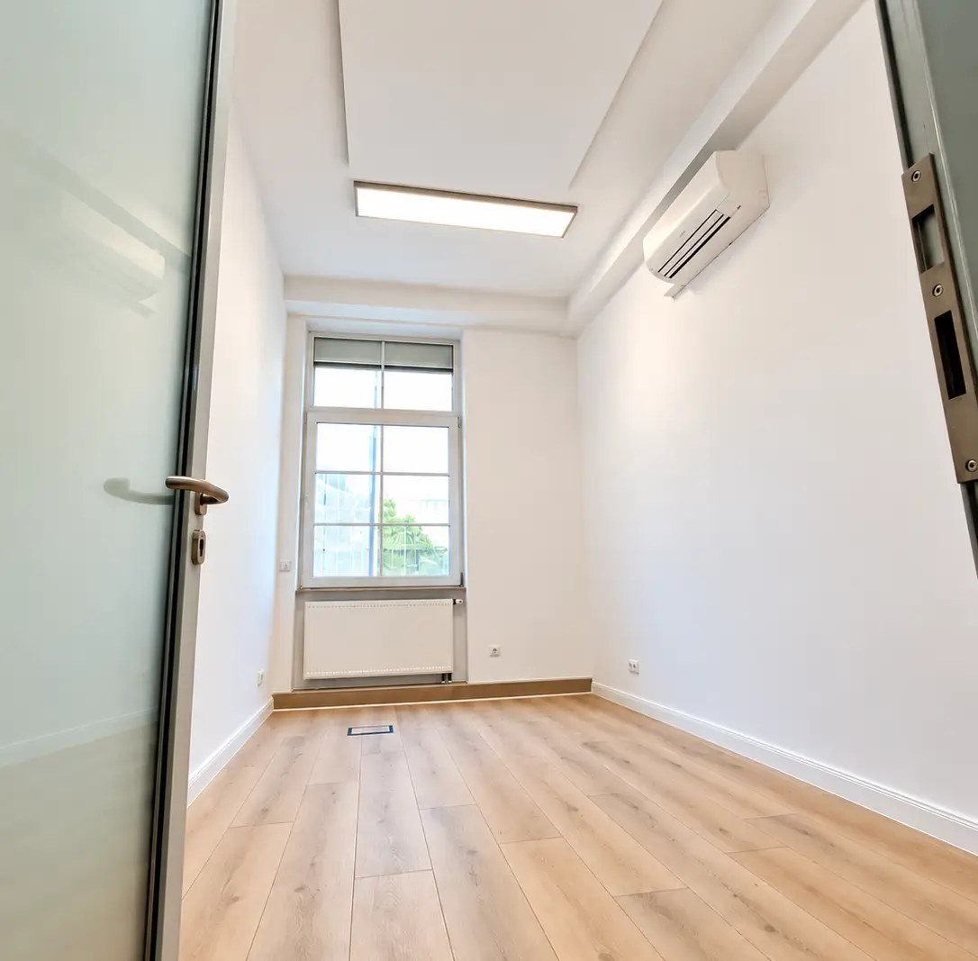 Privates Büro für bis zu 2 Personen