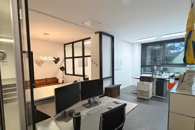 Büro im Industrie-Look in Winterhude - 3