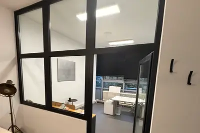 Büro im Industrie-Look in Winterhude - 5