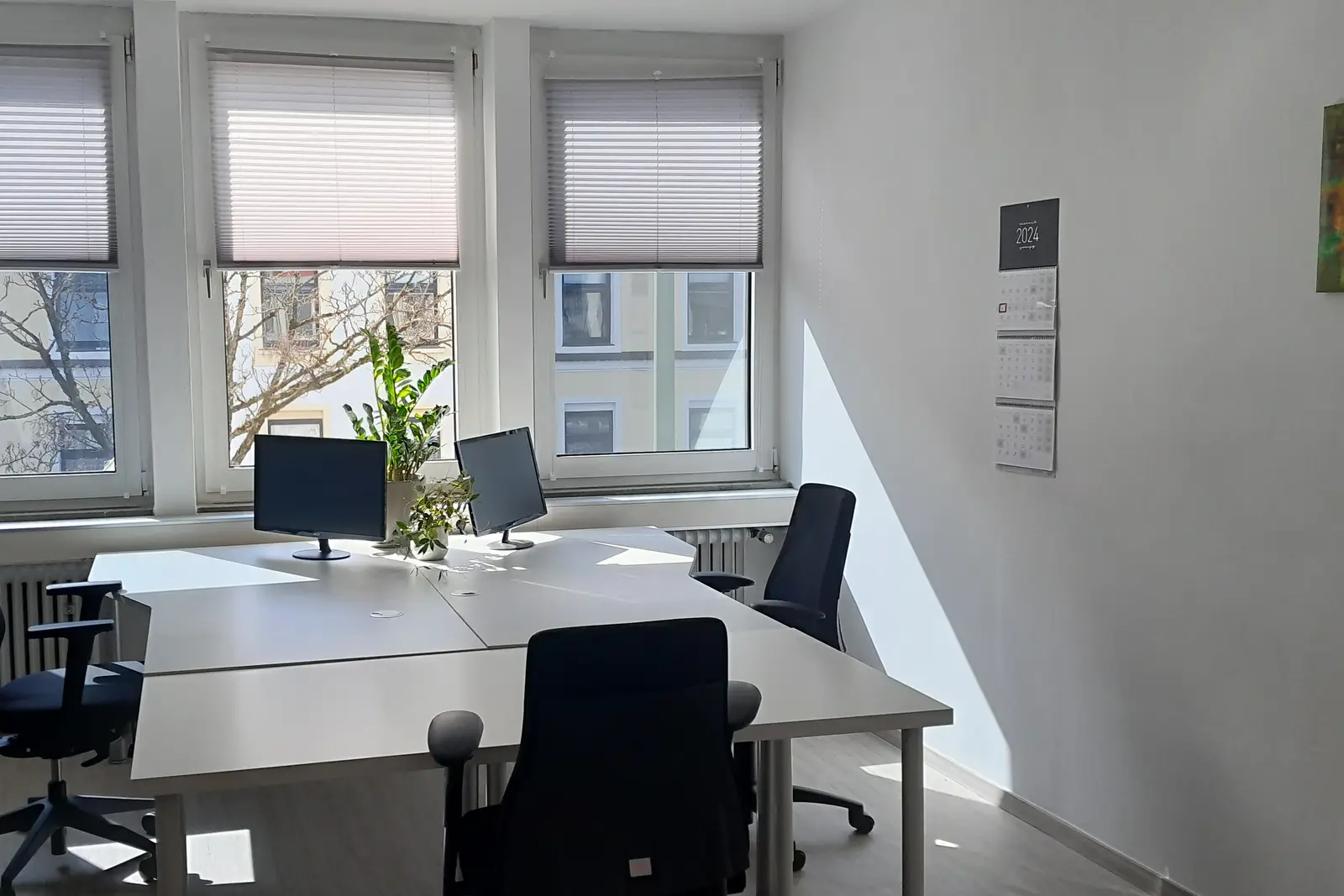 Privates Büro für bis zu 3 Personen